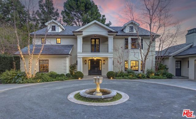 7171 Chelan Way, Los Angeles, CA 90068