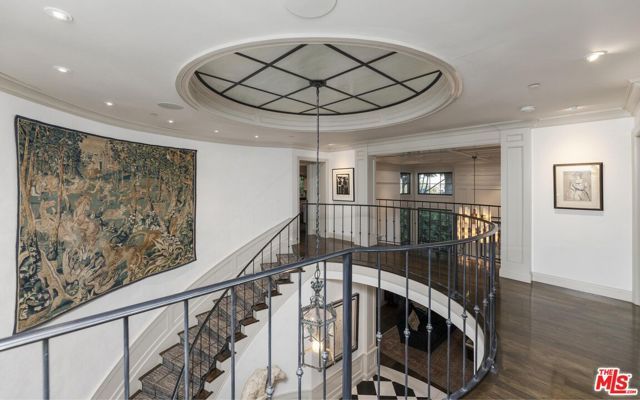 7171 Chelan Way, Los Angeles, CA 90068