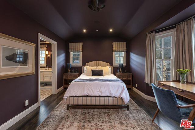 7171 Chelan Way, Los Angeles, CA 90068