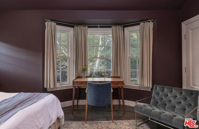 7171 Chelan Way, Los Angeles, CA 90068