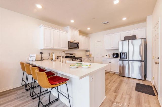 4058 E Coronado Privado, Ontario, CA 91761