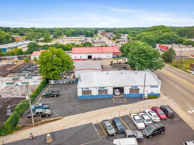 3014 Auburn Street, Rockford, IL 61101