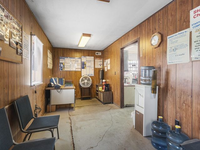 3014 Auburn Street, Rockford, IL 61101