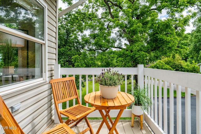 487 Kentucky Avenue, Bluff City, TN 37618
