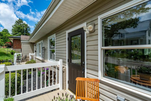 487 Kentucky Avenue, Bluff City, TN 37618