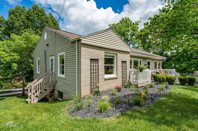 487 Kentucky Avenue, Bluff City, TN 37618