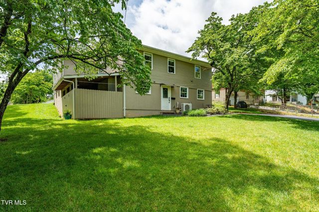 487 Kentucky Avenue, Bluff City, TN 37618