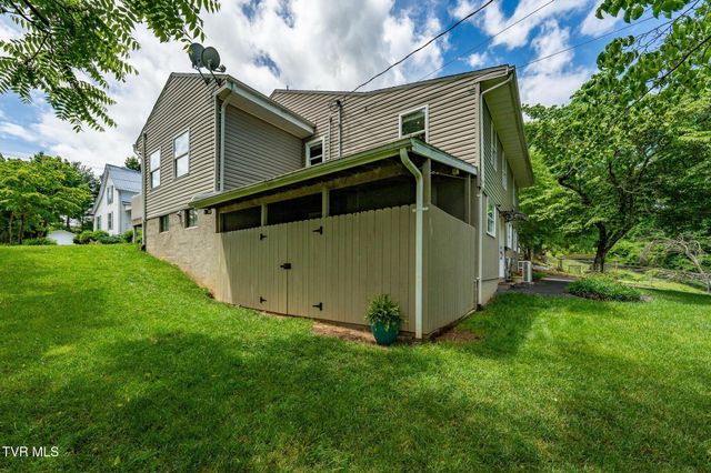487 Kentucky Avenue, Bluff City, TN 37618