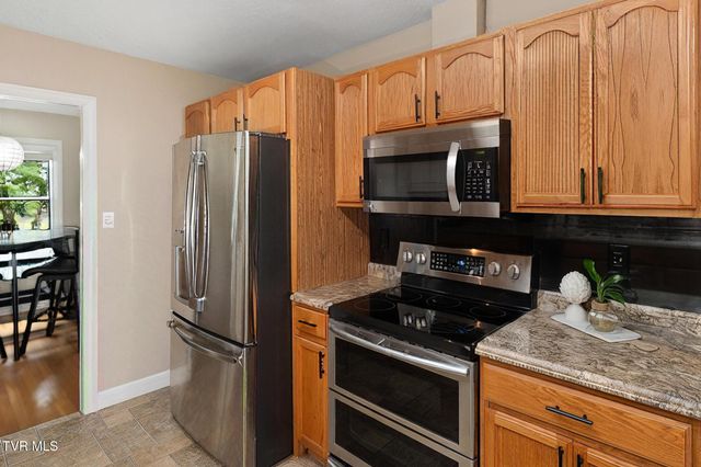 487 Kentucky Avenue, Bluff City, TN 37618