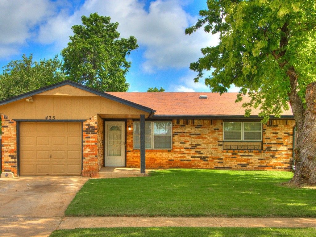 425 W Linden Drive, Mustang, OK 73064