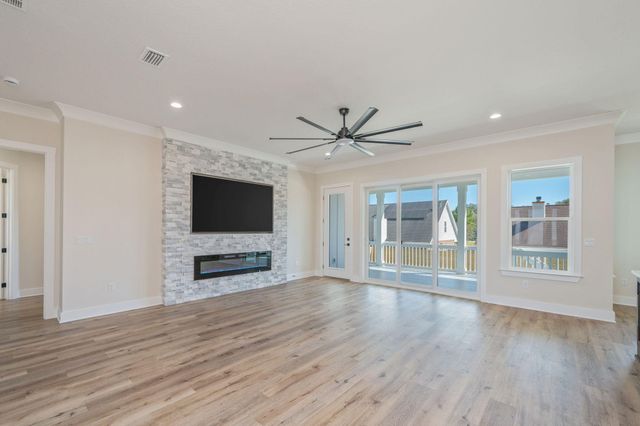 22 Shalimar Drive, Shalimar, FL 32579