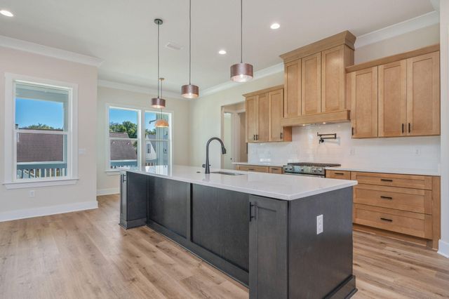 22 Shalimar Drive, Shalimar, FL 32579