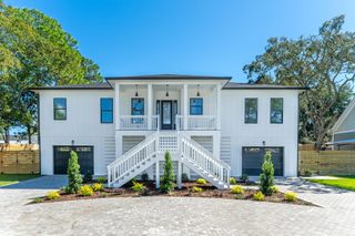 22 Shalimar Drive, Shalimar, FL 32579