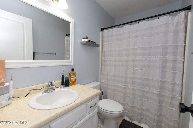 2602 Northwoods Drive, Jacksonville, NC 28540