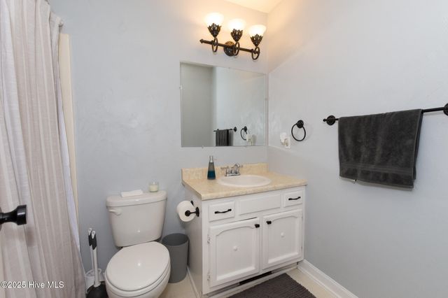 2602 Northwoods Drive, Jacksonville, NC 28540