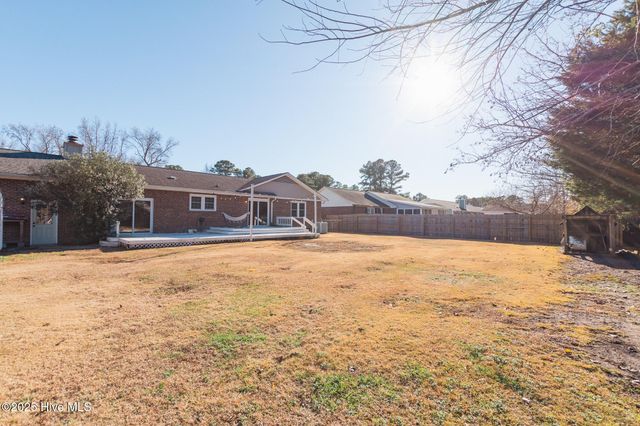 2602 Northwoods Drive, Jacksonville, NC 28540