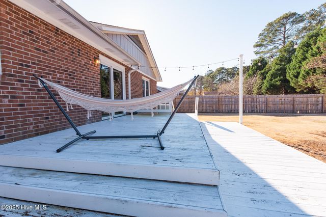 2602 Northwoods Drive, Jacksonville, NC 28540