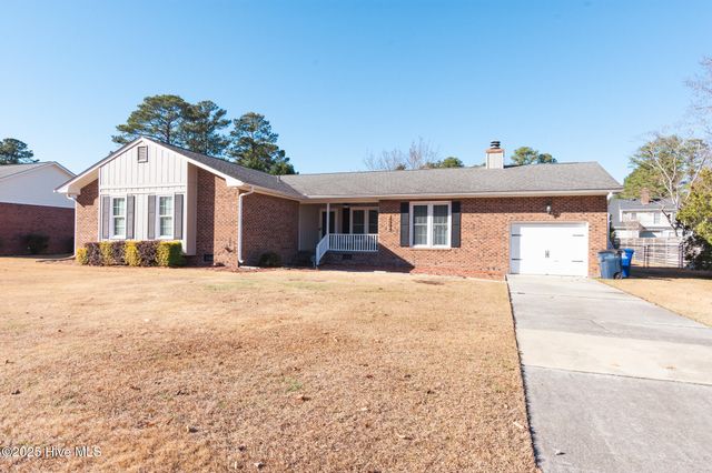 2602 Northwoods Drive, Jacksonville, NC 28540