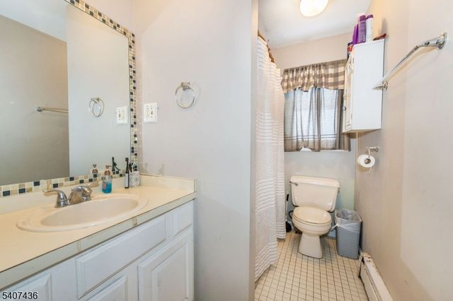 170 Park Heights Ave, Dover Town, NJ 07801