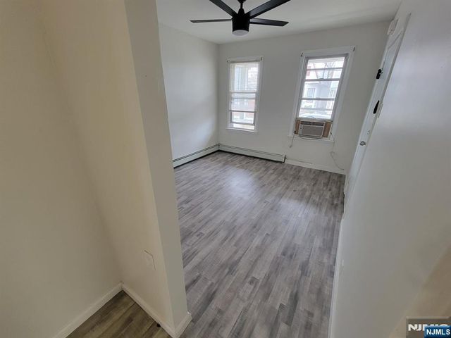 14 Wilson, Clifton, NJ 07011