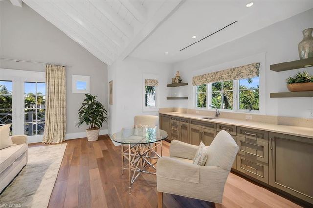 185 15th ST S, Naples, FL 34102