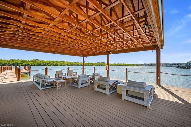 185 15th ST S, Naples, FL 34102