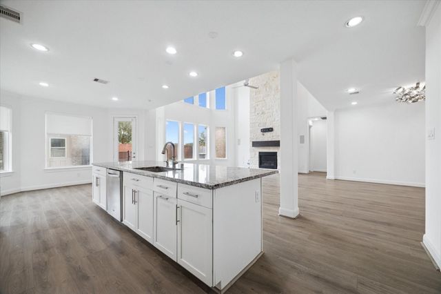 38 Scepter Ridge, Sugar Land, TX 77498