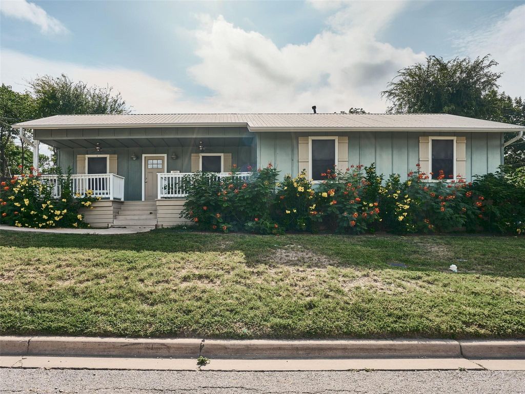 2200 E 18th ST, Austin, TX 78702