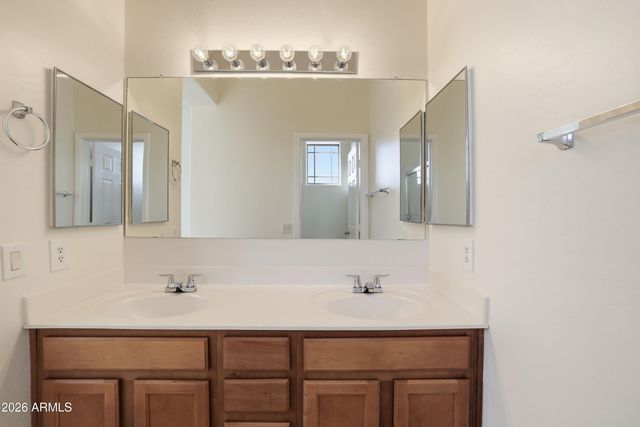 1225 N 36 Street 2011, Phoenix, AZ 85008