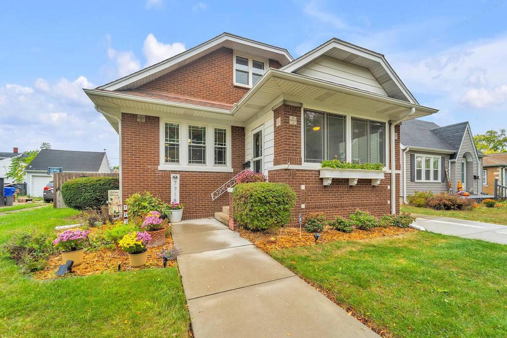 7718 27th AVENUE, Kenosha, WI 53143