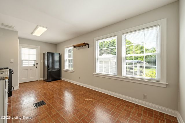 227 Fairfax Ave, Louisville, KY 40207