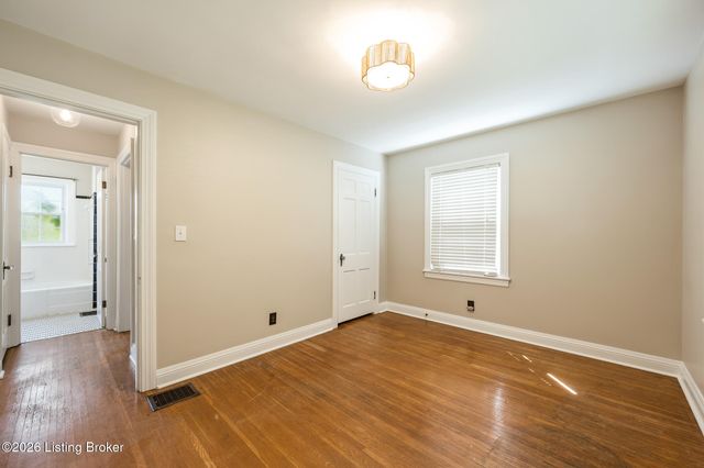 227 Fairfax Ave, Louisville, KY 40207