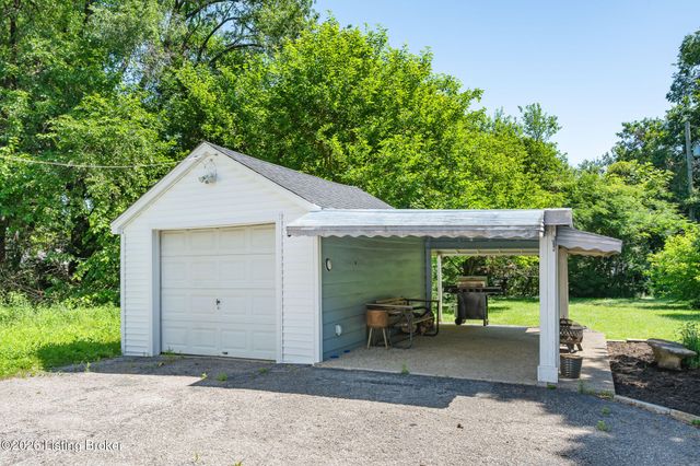 227 Fairfax Ave, Louisville, KY 40207