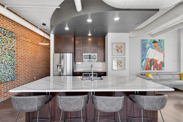 175 2ND STREET S 802, St Petersburg, FL 33701