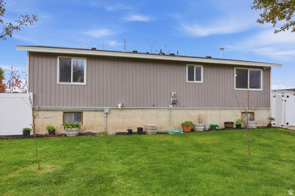 Image 41 of property listing at 300 W 925 S, Garland, UT 84312