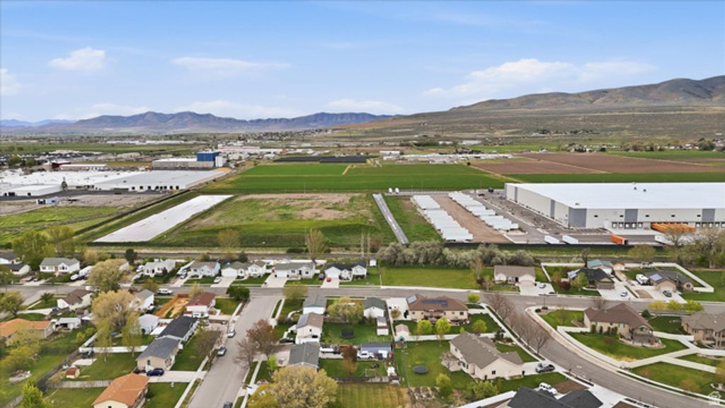 Image 54 of property listing at 300 W 925 S, Garland, UT 84312