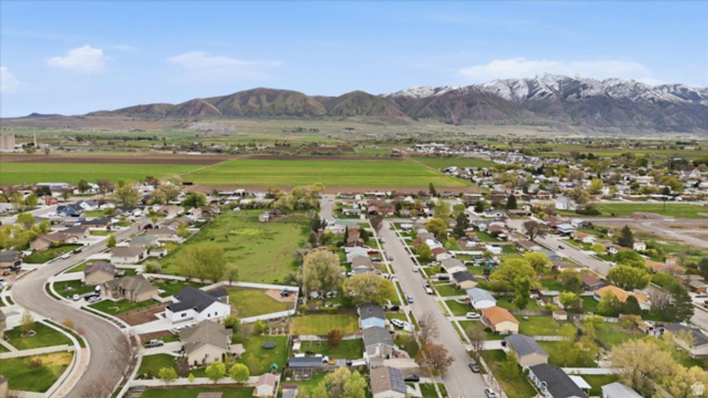 Image 56 of property listing at 300 W 925 S, Garland, UT 84312