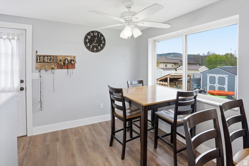Image 8 of property listing at 300 W 925 S, Garland, UT 84312