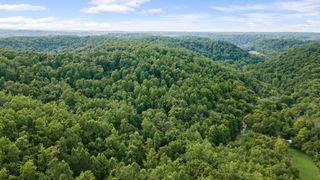 600 Leath Chapel Rd, Bethpage, TN 37022