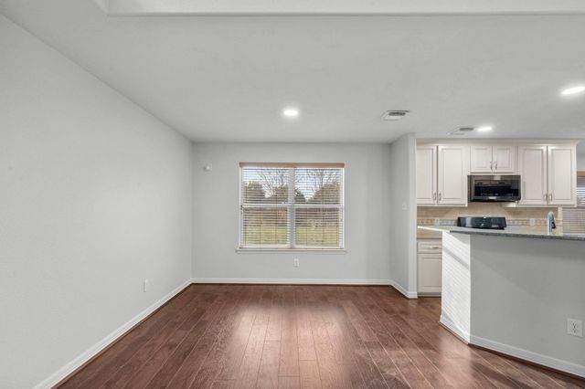 108 Glade Bridge Court, Dickinson, TX 77539