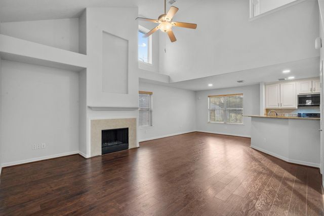 108 Glade Bridge Court, Dickinson, TX 77539