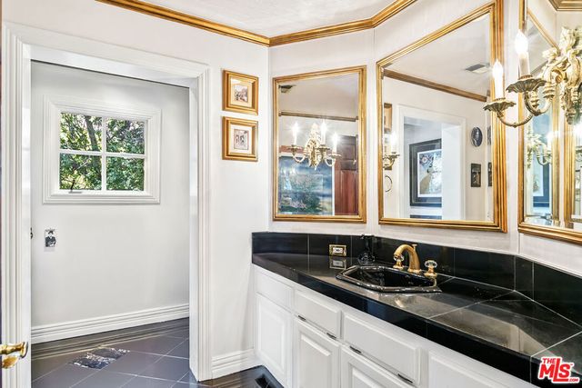 4618 Westchester Drive, Woodland Hills, CA 91364