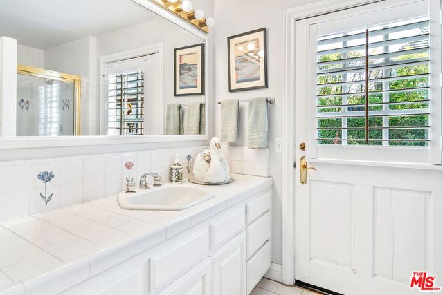 4618 Westchester Drive, Woodland Hills, CA 91364