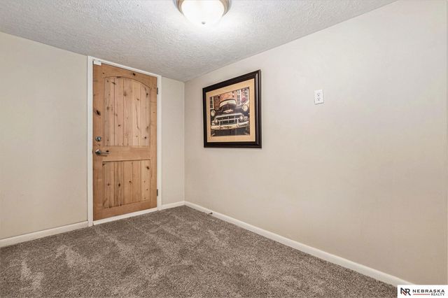 3440 Curtis Avenue, Omaha, NE 68111