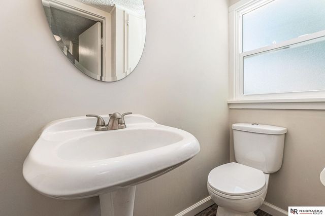 3440 Curtis Avenue, Omaha, NE 68111