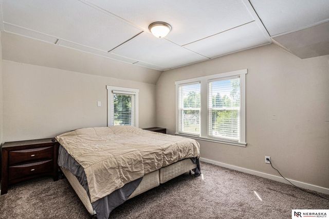 3440 Curtis Avenue, Omaha, NE 68111