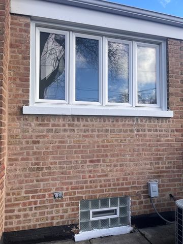 5140 S New England Avenue, Chicago, IL 60638