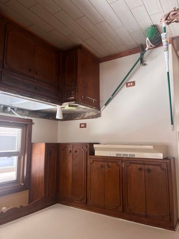 5140 S New England Avenue, Chicago, IL 60638