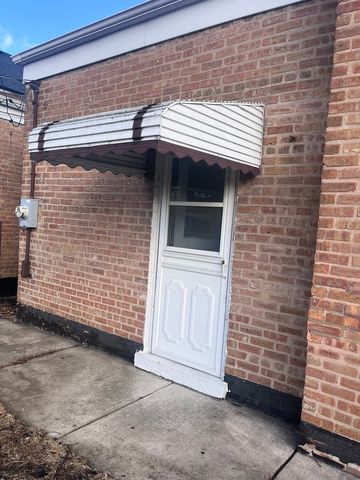 5140 S New England Avenue, Chicago, IL 60638