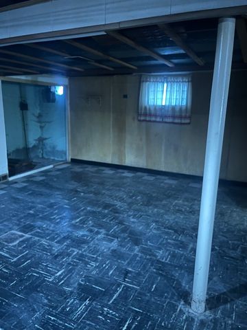 5140 S New England Avenue, Chicago, IL 60638